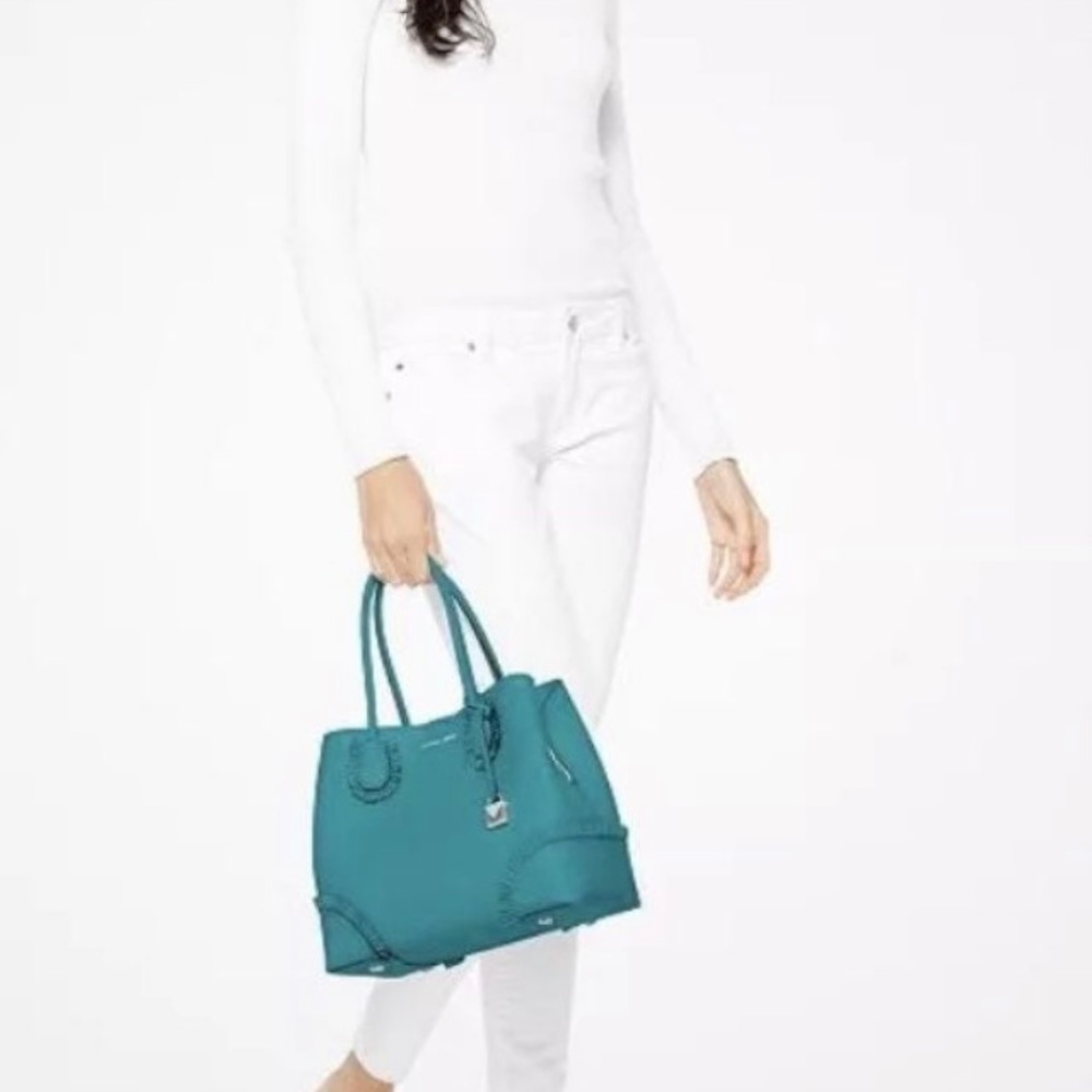 Michael Kors Mercer bag - tag is not attached
